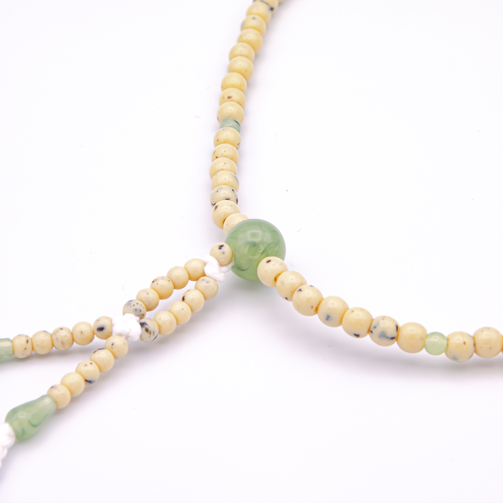 星月翡翠 数珠 8寸（小・女性向け） プラスチック 綿房 創価学会念珠